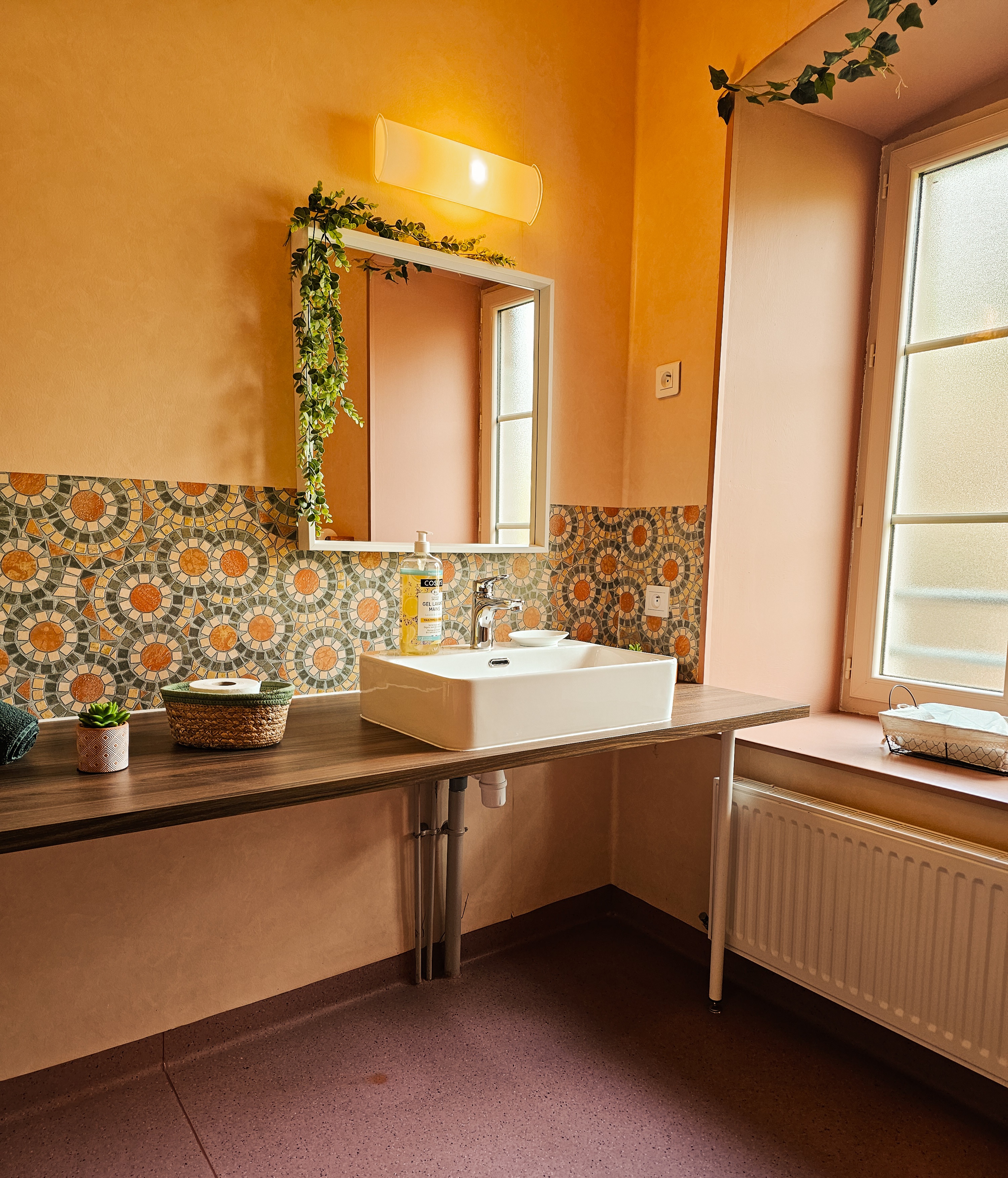 Grande salle de bain accessible PMR